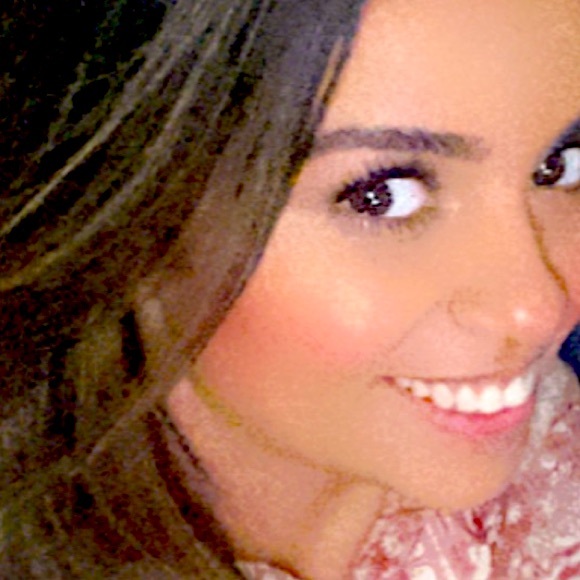 Meet your Posher, Maryam - Picture 1 of 1